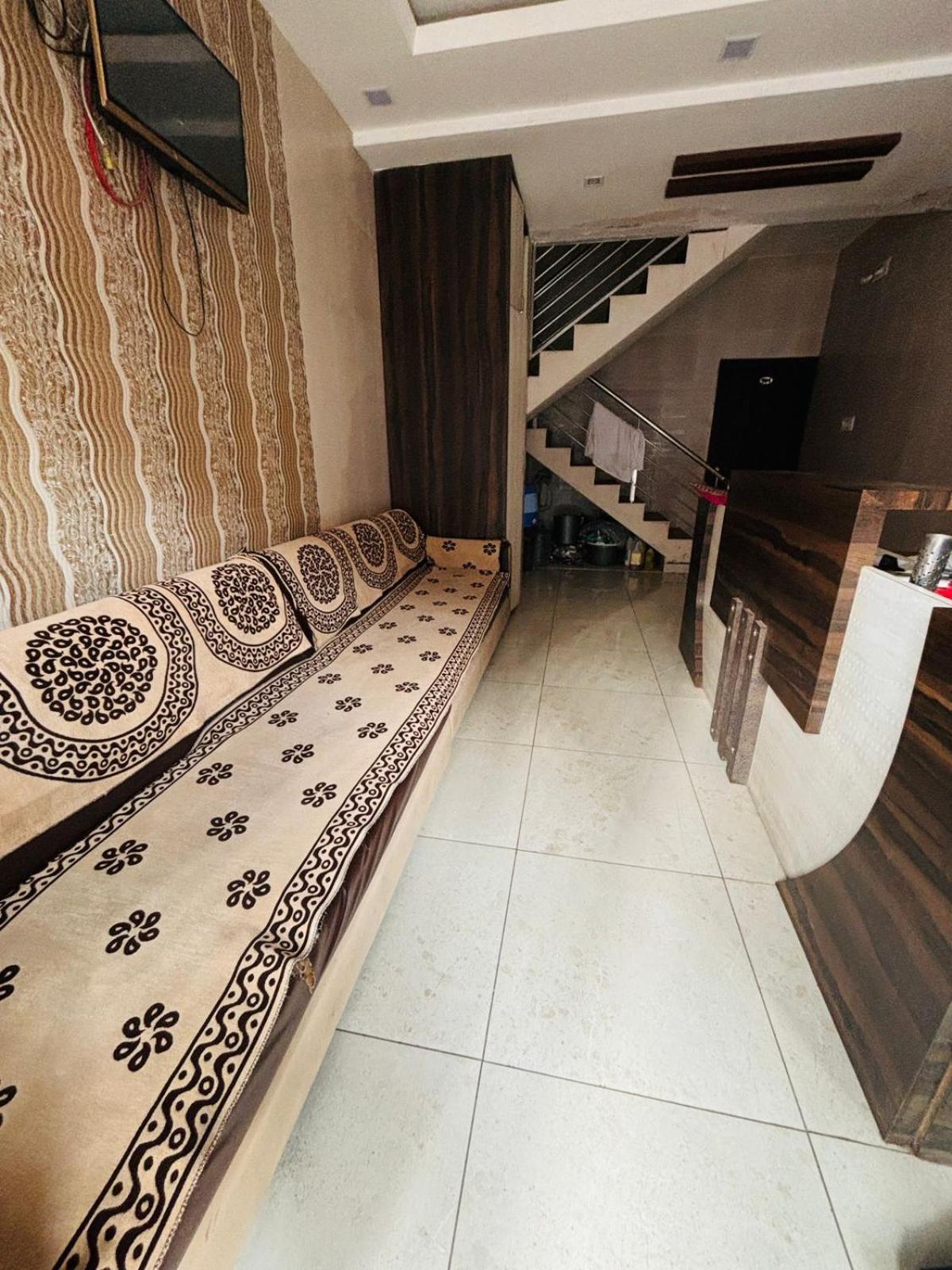 Hotel Shree Nath - 200 Meters From Dwarkadhish Temple Exterior photo