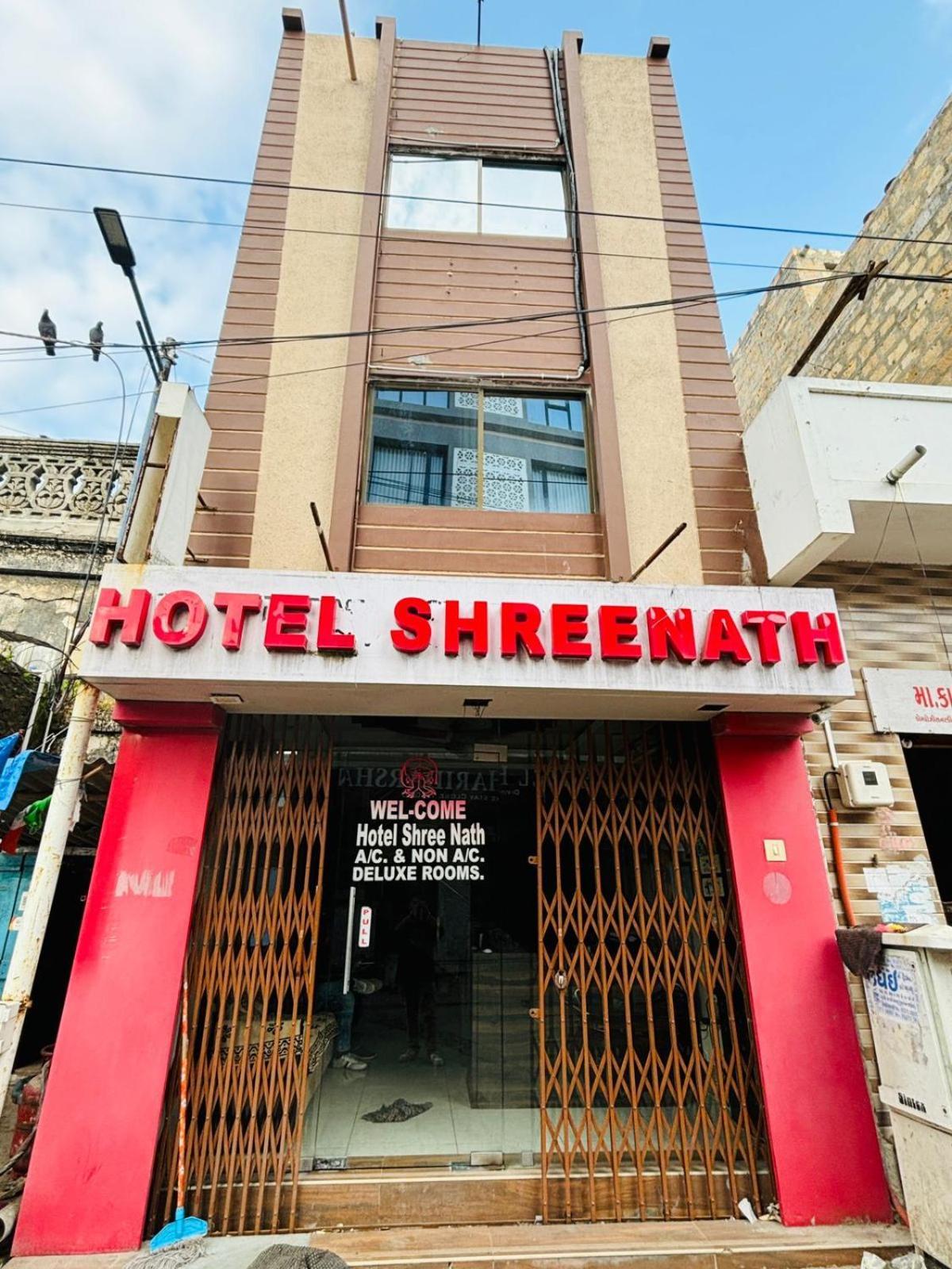 Hotel Shree Nath - 200 Meters From Dwarkadhish Temple Exterior photo